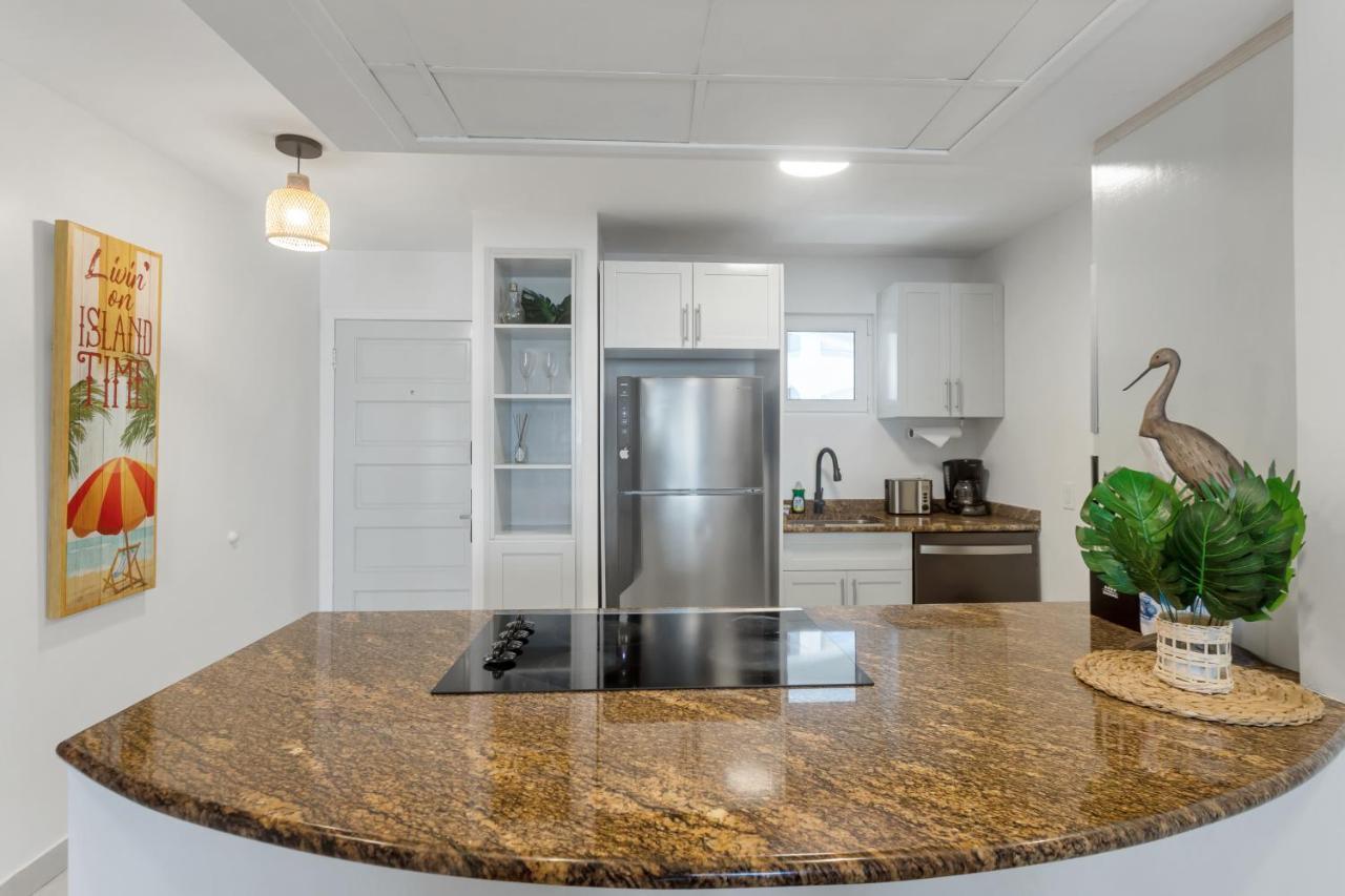 Maho Beach House - Luxe 1-Bedroom - Ocean View Eksteriør bilde